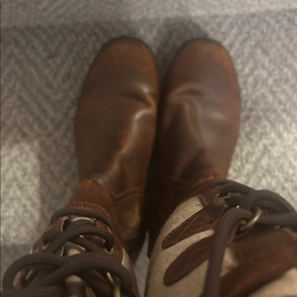 Ugg Womens Elsa leather field boots - Picture 7 of 10